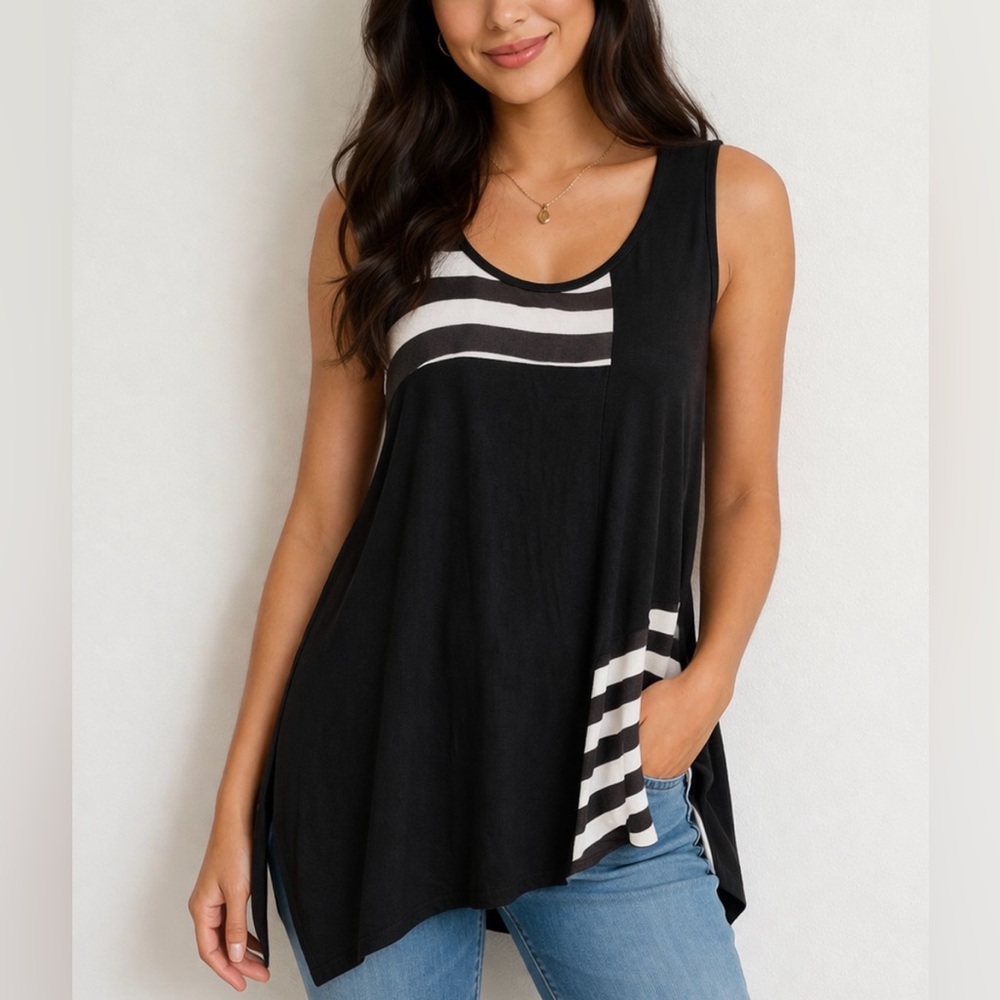 Black & White Striped Accent Sleeveless Tunic Top with Side Slits Size 1X
